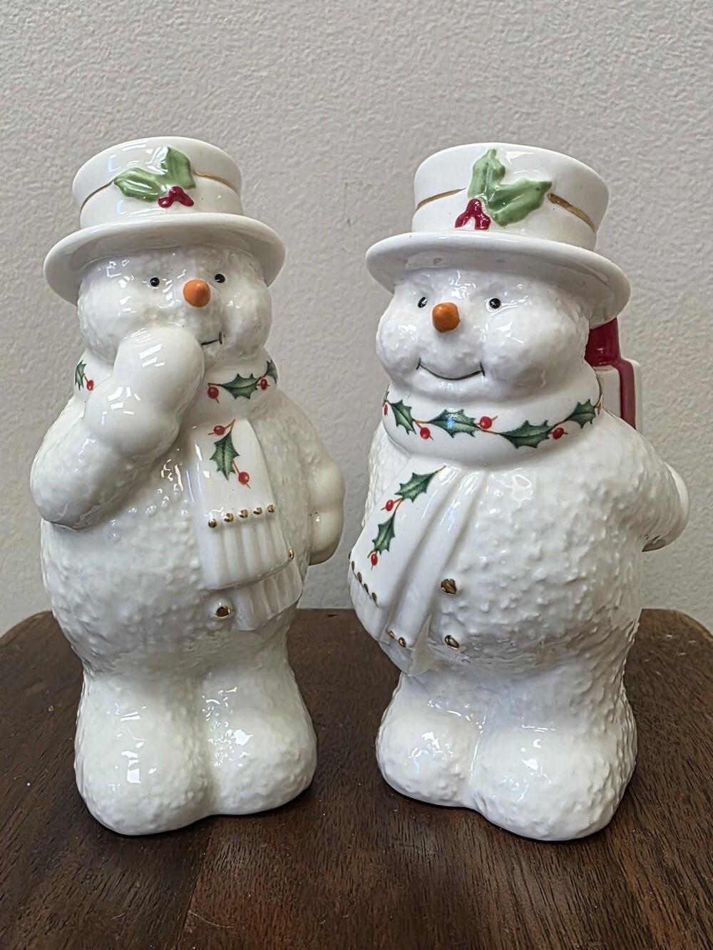 Lenox Happy Holly Days Snowmen Salt & Pepper Shaker Set – Pristine Condition